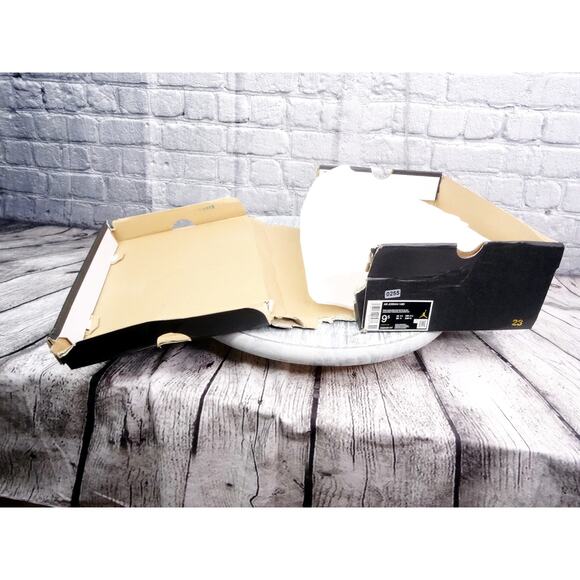 Nike Air Jordan 1 Mid "Lakers" Dark Concord/Taxi-White-Black	Men 9.5	New OG Box - Picture 3 of 14